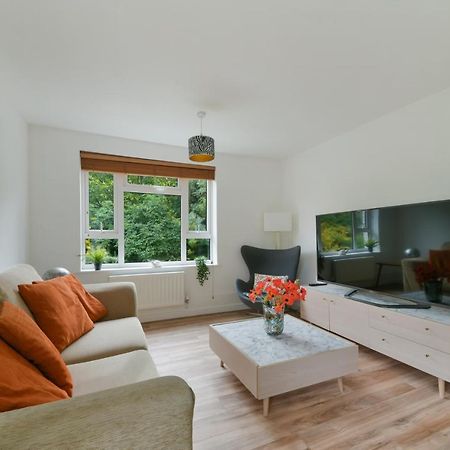 Spacious, Quiet And Modern Apartment London Luaran gambar